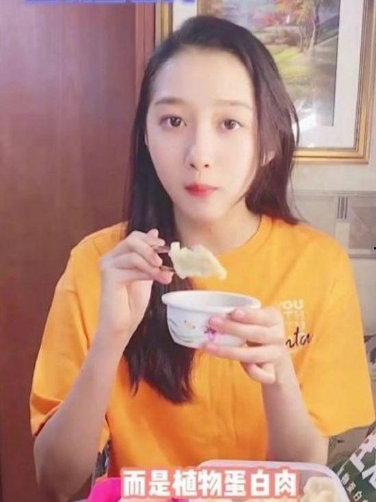 吃肉直播视频,直播带你领略烹饪艺术与美食诱惑